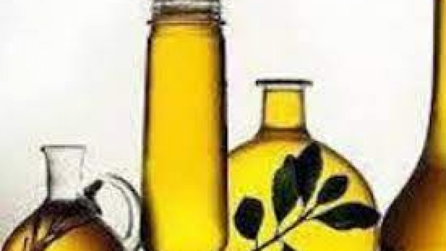 What is sandawana oil made of